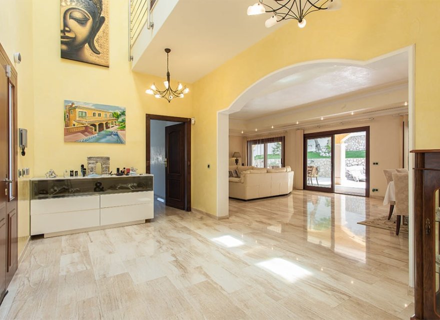 Odsprzedaż - Willa - El Toro