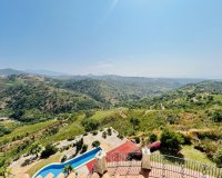 Odsprzedaż - Willa - Еstepona - Costa del Sol