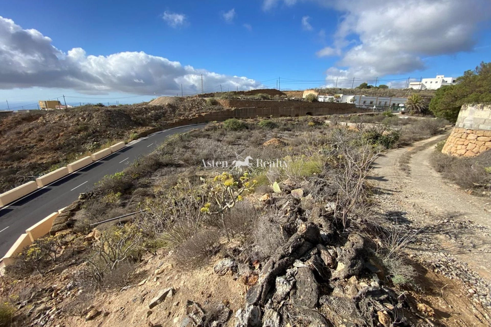 Odsprzedaż - Willa - Granadilla