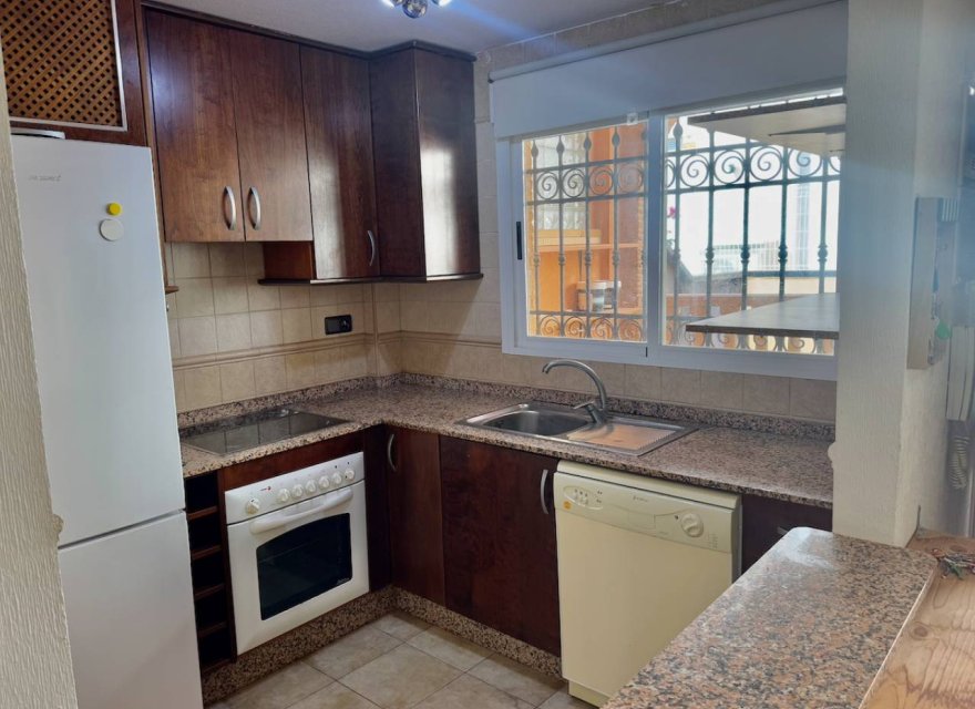 Odsprzedaż - Willa - Guardamar del Segura