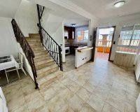 Odsprzedaż - Willa - Guardamar del Segura