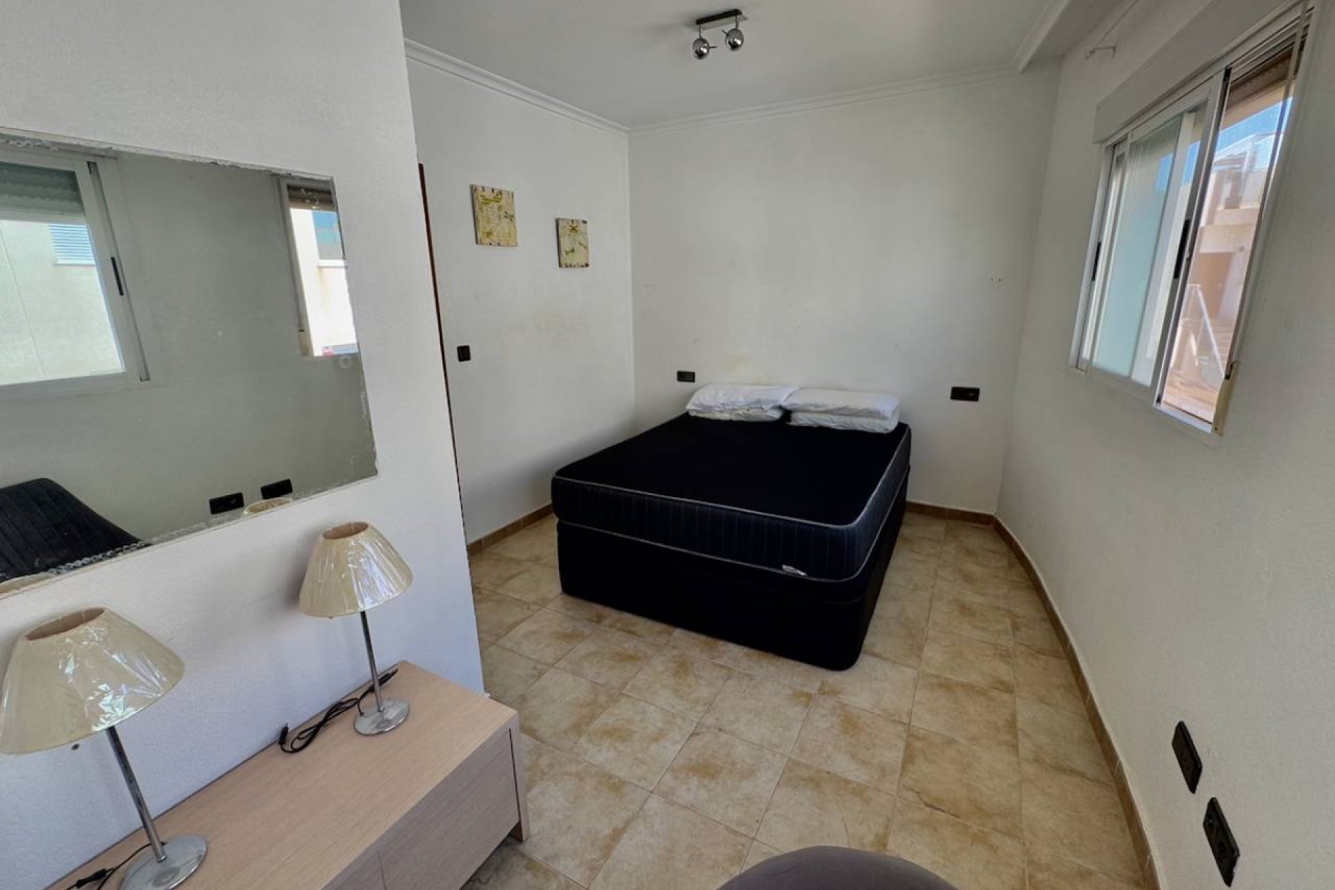 Odsprzedaż - Willa - Guardamar del Segura