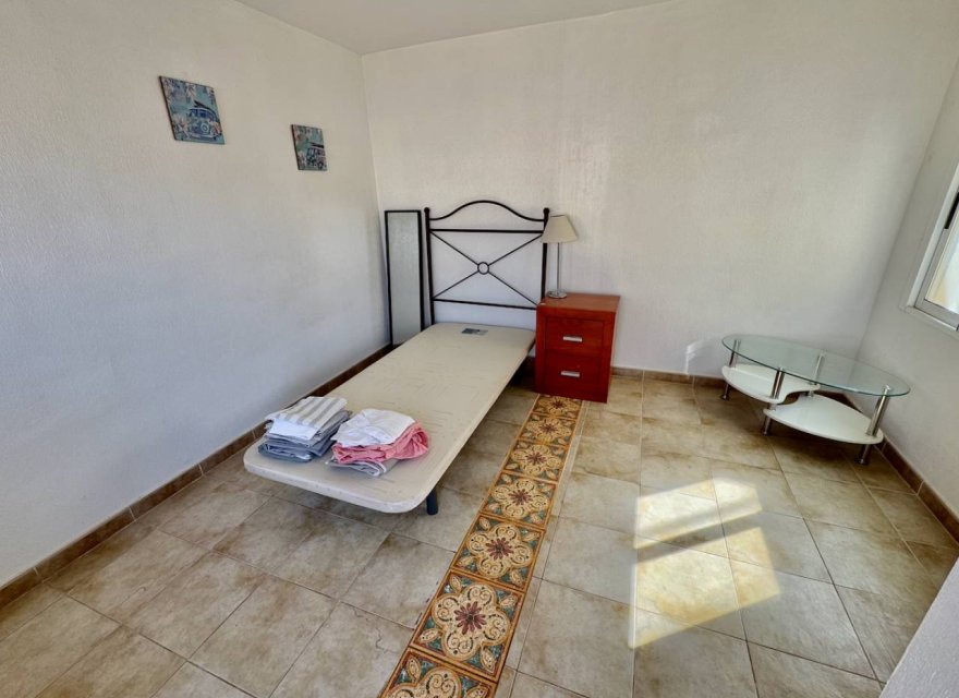 Odsprzedaż - Willa - Guardamar del Segura