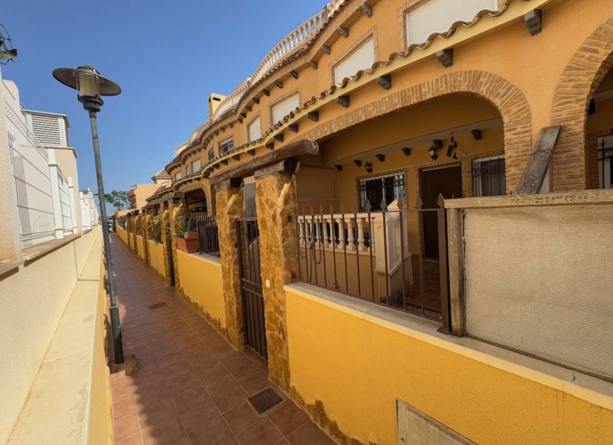 Odsprzedaż - Willa - Guardamar del Segura