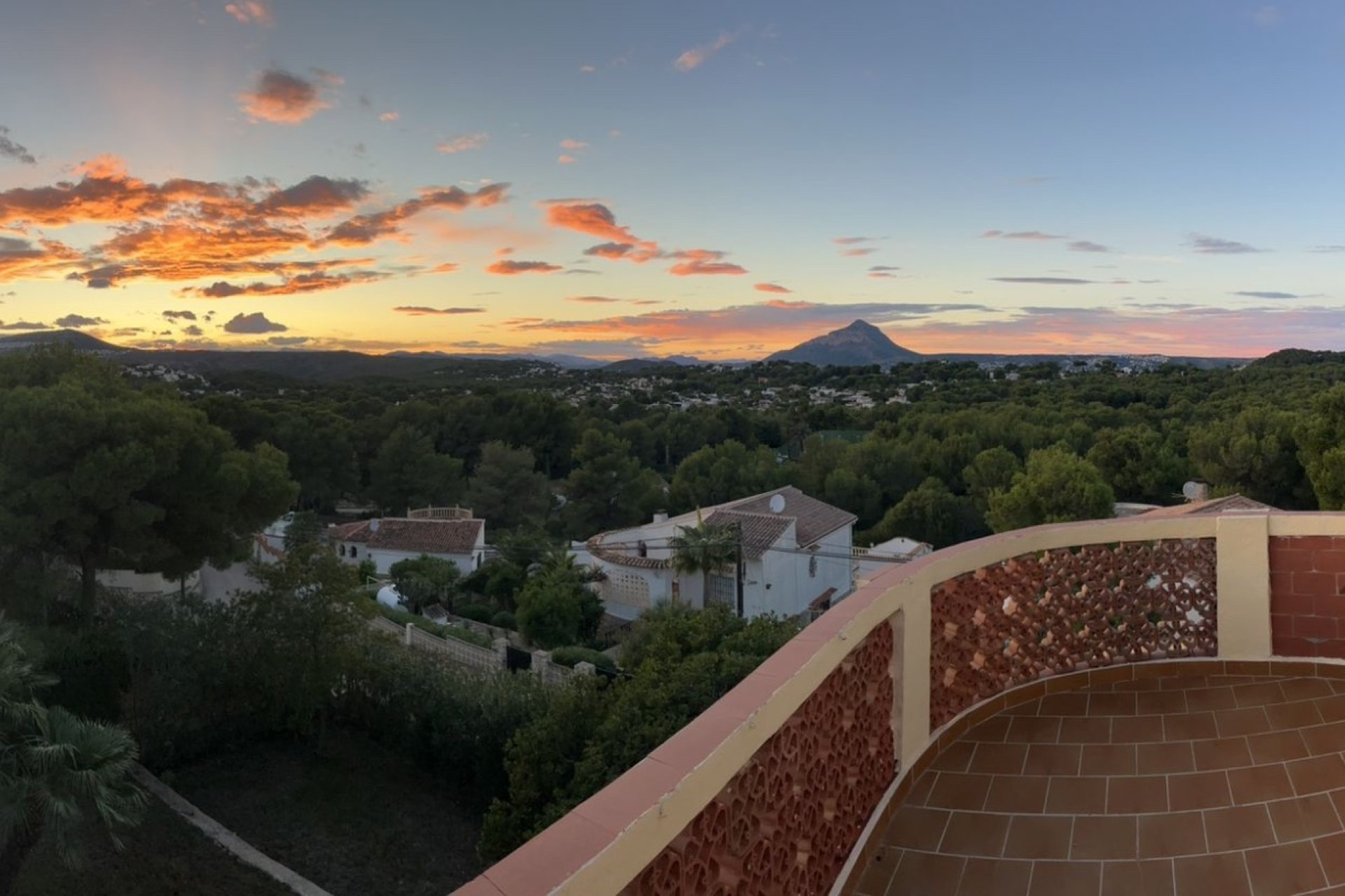 Odsprzedaż - Willa - Jávea - Montgó