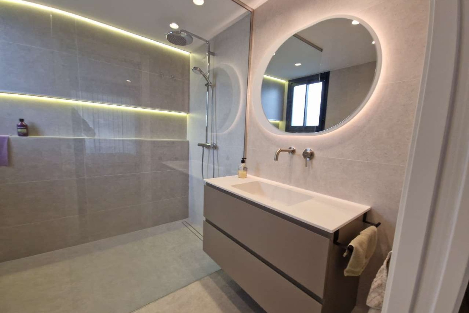 Odsprzedaż - Willa - Monforte del Cid - Font del Llop