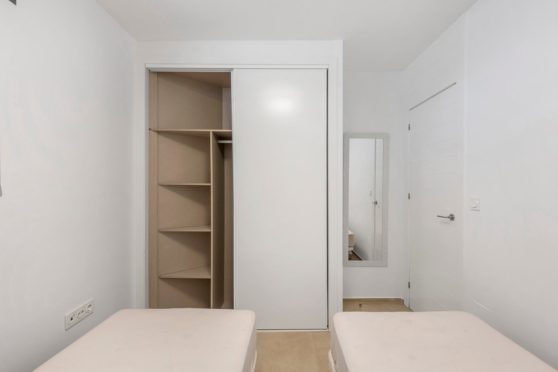 Odsprzedaż - Willa - Orihuela Costa - La Zenia