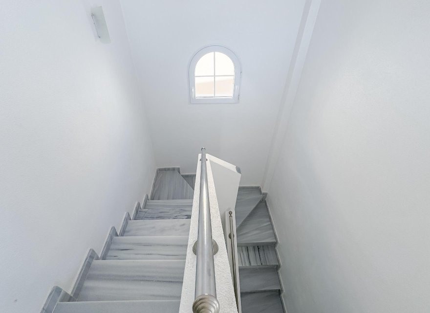 Odsprzedaż - Willa - Orihuela Costa - Los Almendros-la Florida