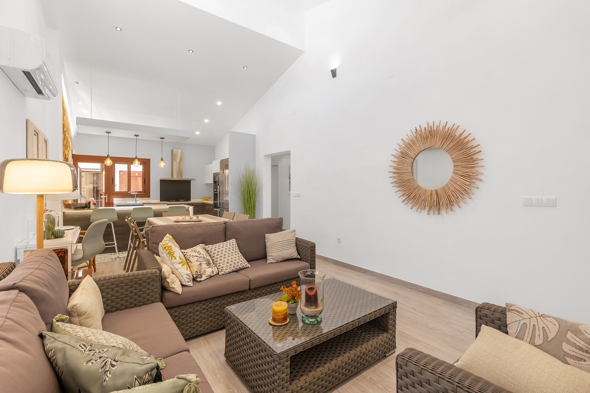 Odsprzedaż - Willa - Orihuela Costa - Punta Prima