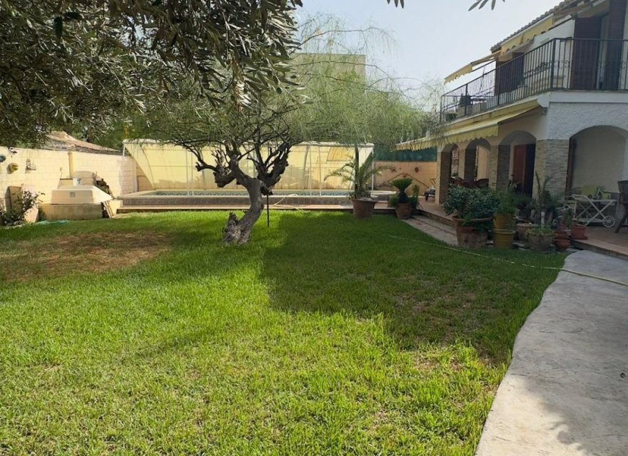 Odsprzedaż - Willa - Orihuela Costa - Punta Prima