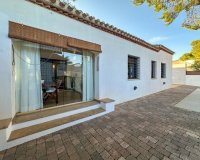 Odsprzedaż - Willa - Orihuela Costa - Punta Prima