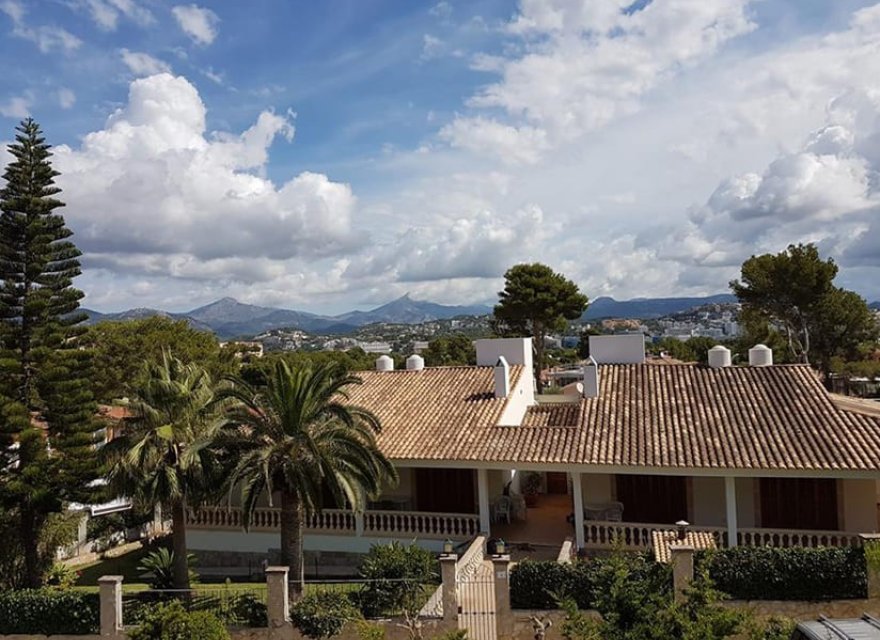 Odsprzedaż - Willa - Santa Ponsa