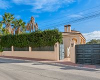 Odsprzedaż - Willa - Torrevieja - Los Balcones