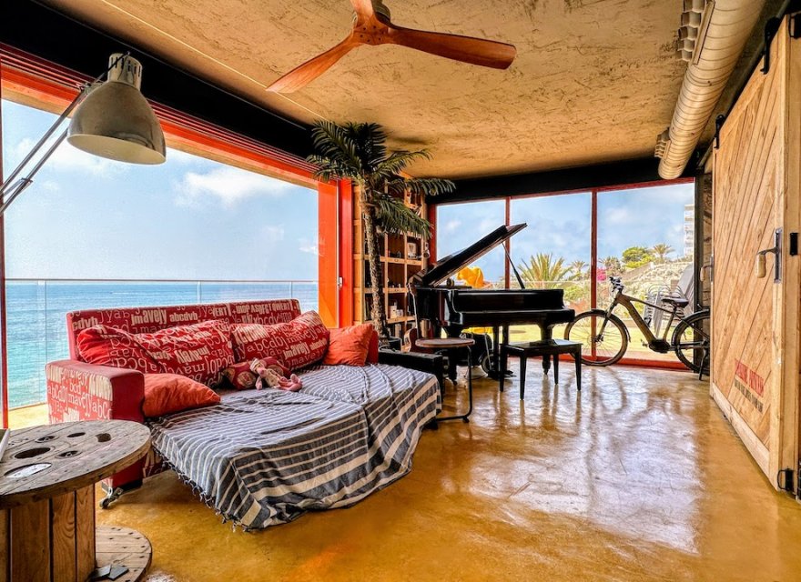 Odsprzedaż - Willa - Villajoyosa