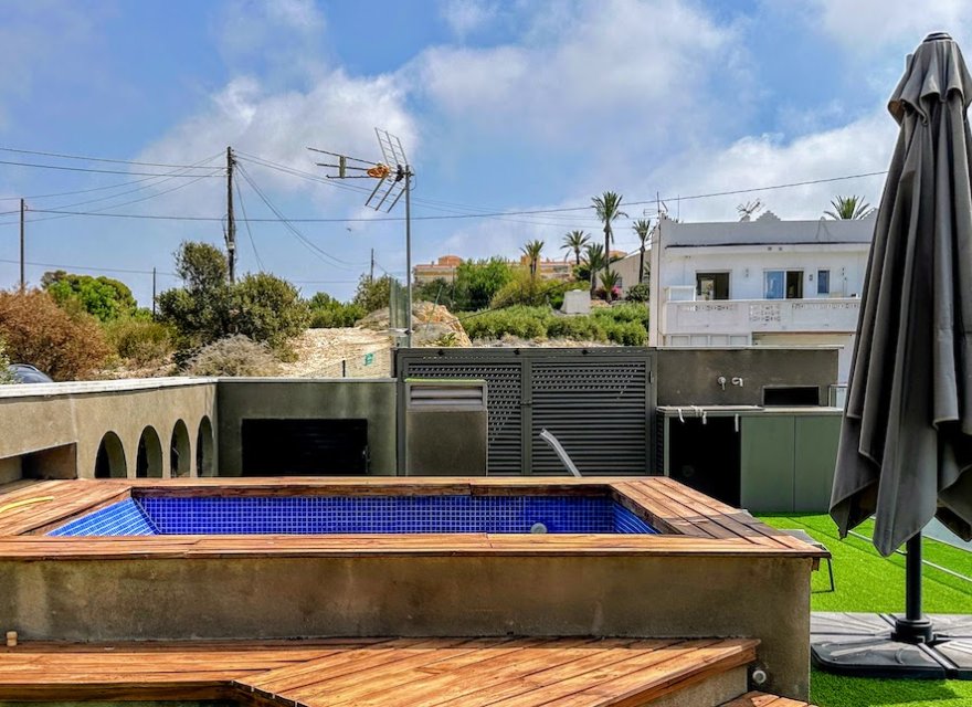 Odsprzedaż - Willa - Villajoyosa