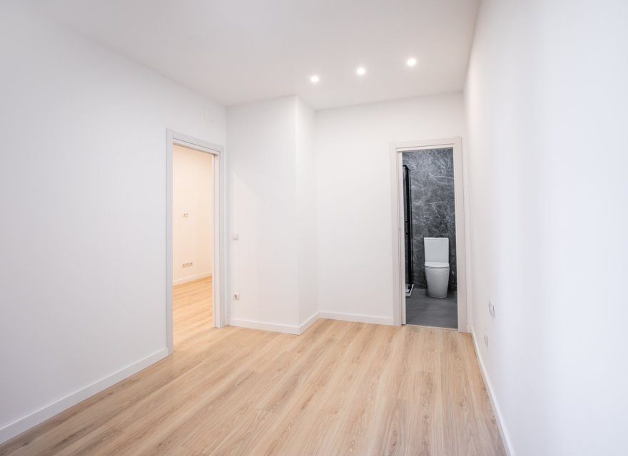 Перепродаж - Апартаменти - Eixample - 