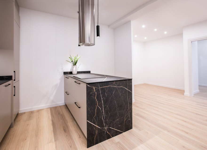 Перепродаж - Апартаменти - Eixample - 