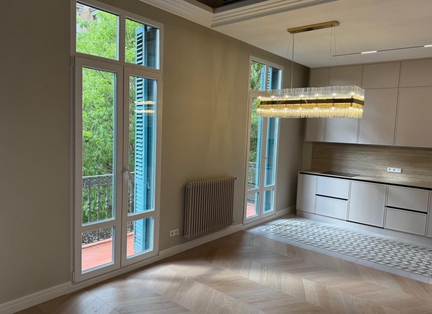 Перепродаж - Апартаменти - Eixample - 