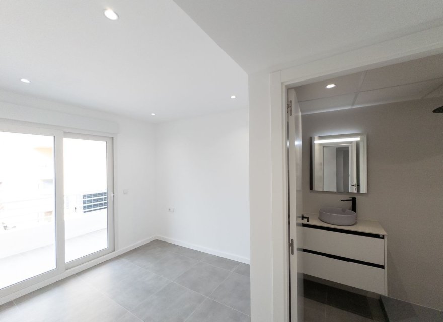 Перепродаж - Апартаменти - El Campello - Playa Muchavista