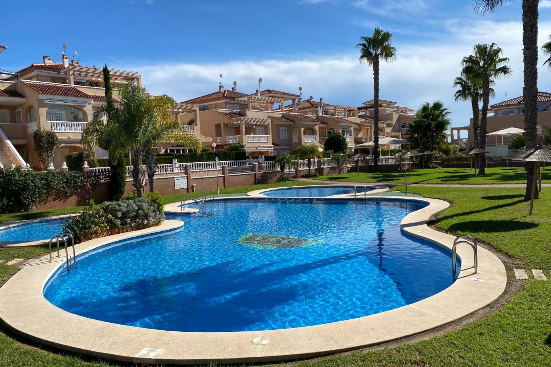 Перепродаж - Апартаменти - Orihuela Costa - Punta Prima