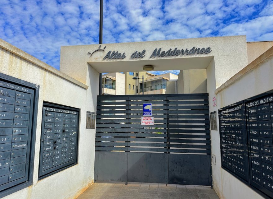 Перепродаж - Апартаменти - Оріуела Коста - La Zenia