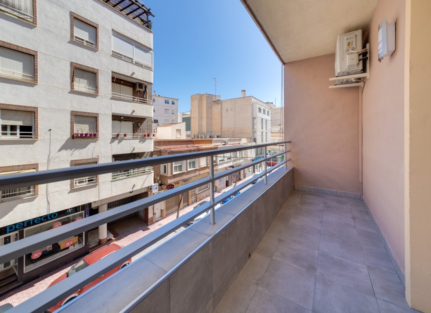 Перепродаж - Апартаменти - Torrevieja - Center