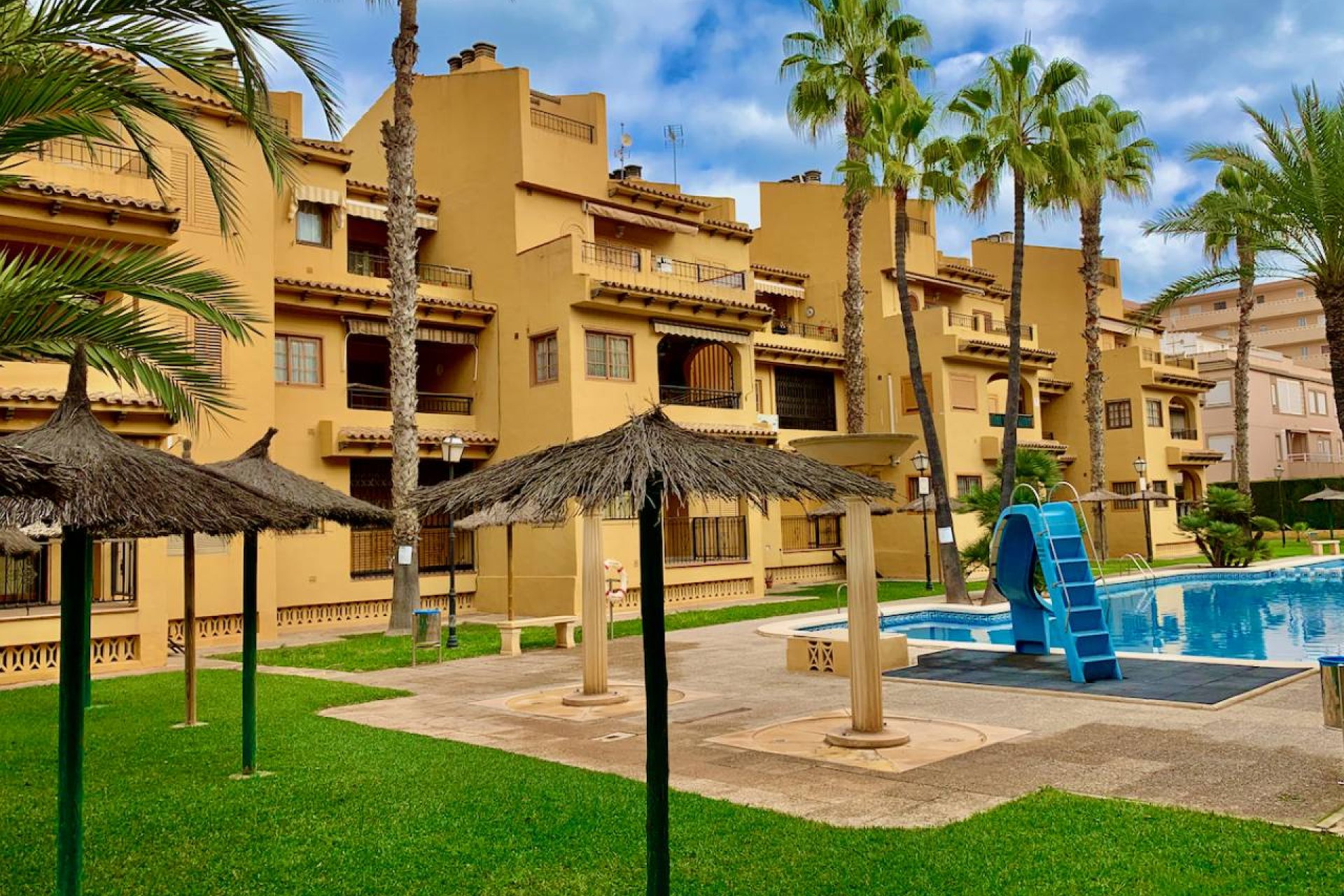 Перепродаж - Апартаменти - Torrevieja - La Mata