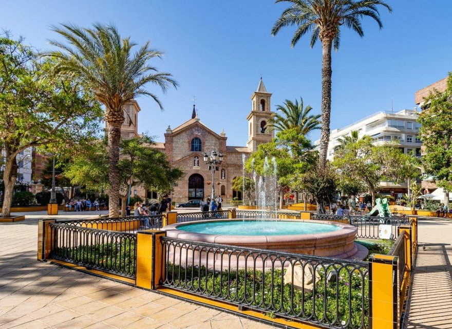 Перепродаж - Апартаменти - Torrevieja - Las Piscinas Naturales