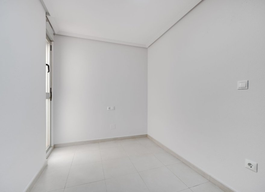 Перепродаж - Апартаменти - Torrevieja - Las Piscinas Naturales