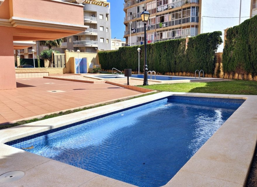 Перепродаж - Апартаменти - Torrevieja - Playa de los Locos