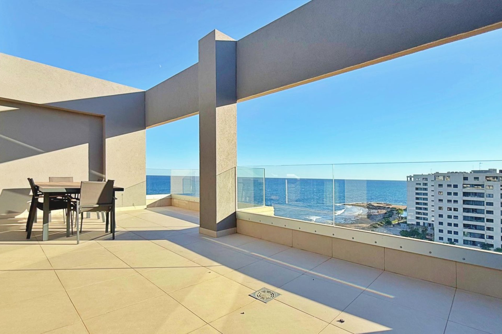 Перепродаж - Апартаменти - Torrevieja - Punta Prima