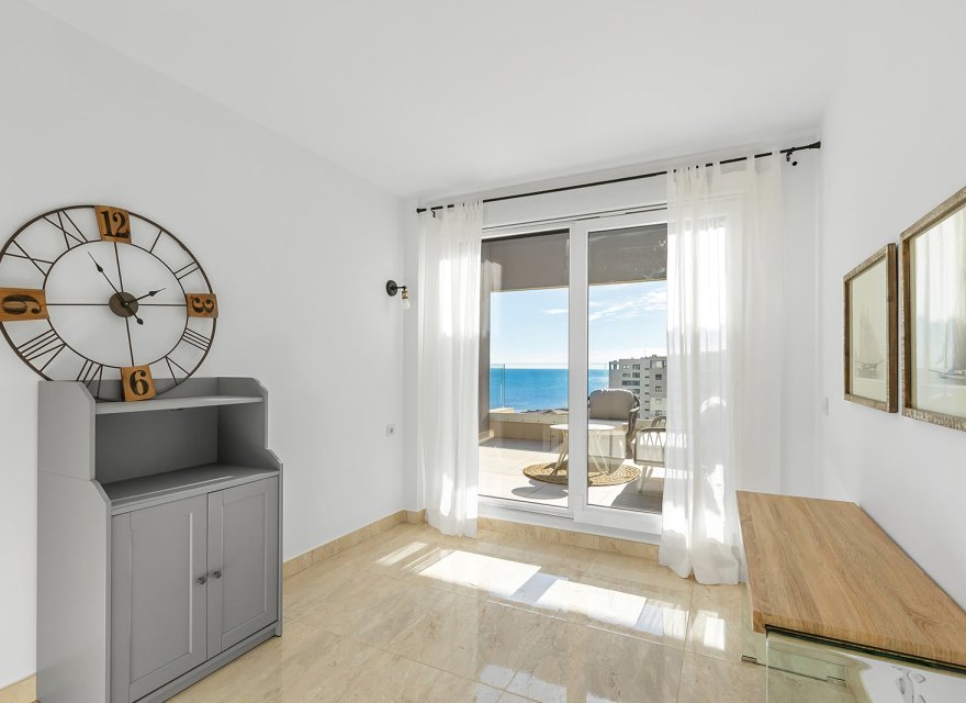 Перепродаж - Апартаменти - Torrevieja - Punta Prima