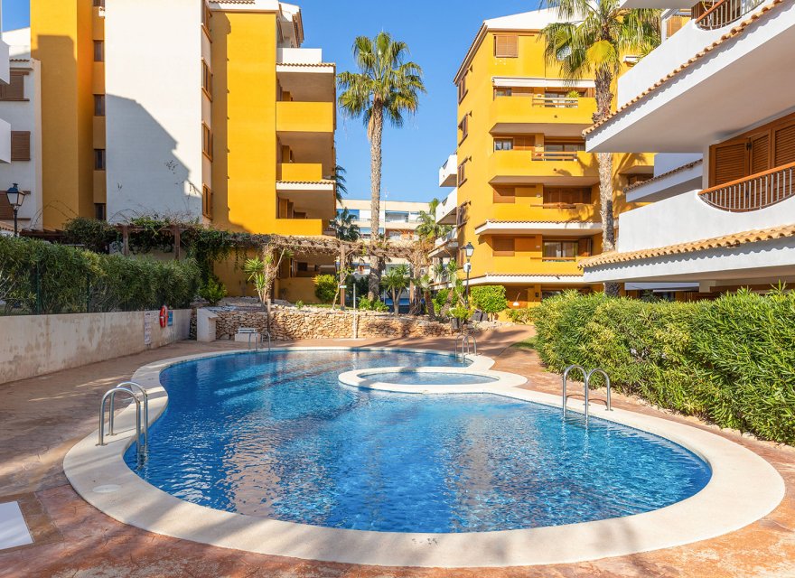 Перепродаж - Апартаменти - Torrevieja - Punta Prima