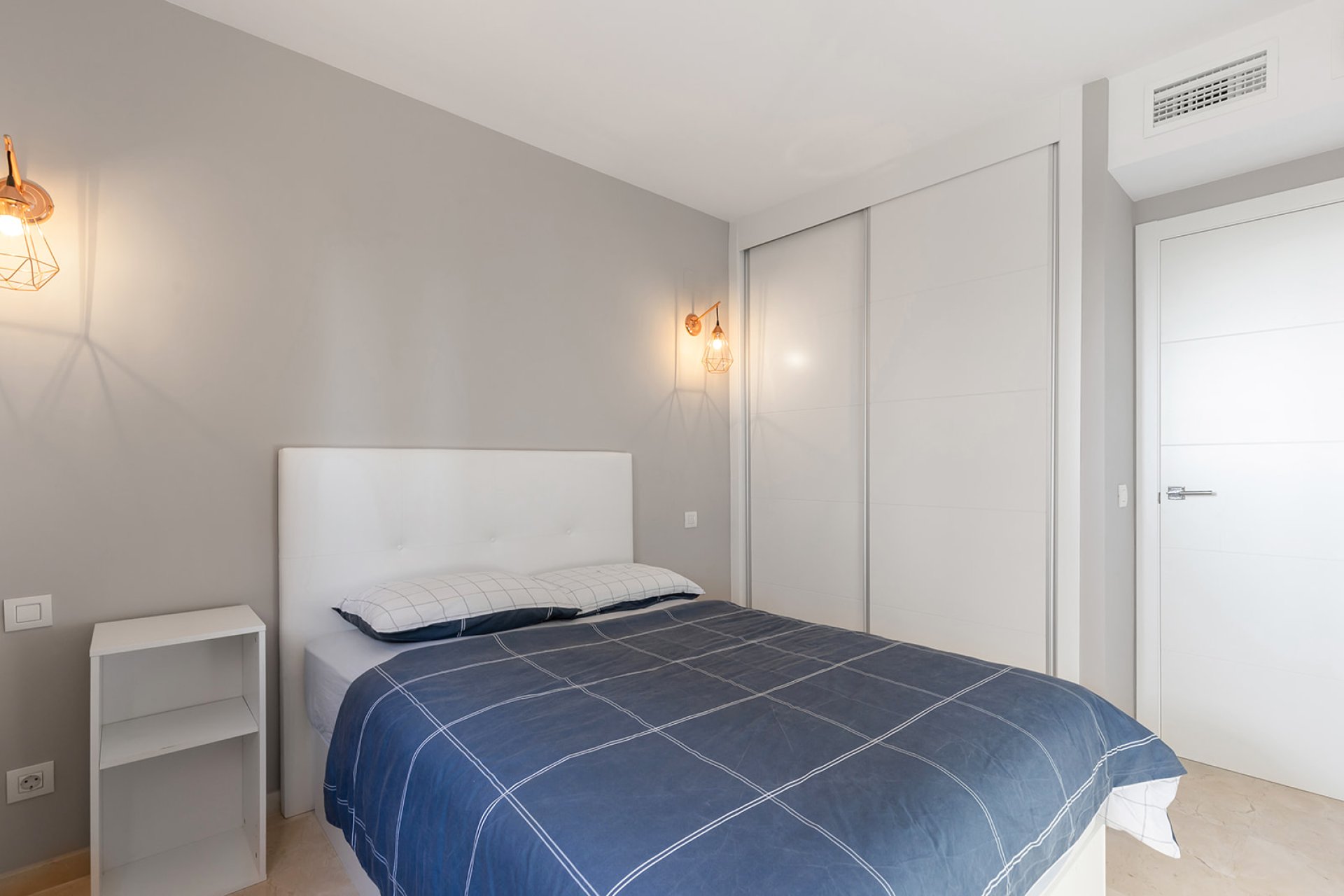 Перепродаж - Апартаменти - Torrevieja - Punta Prima