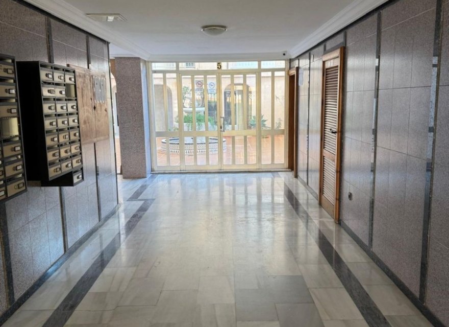 Перепродаж - Апартаменти - Torrevieja