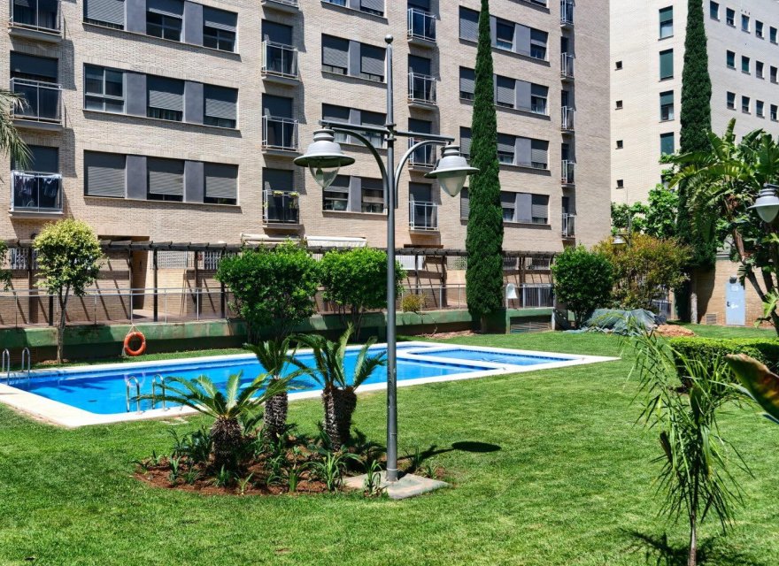 Перепродаж - Апартаменти - Valencia - Бенікалап