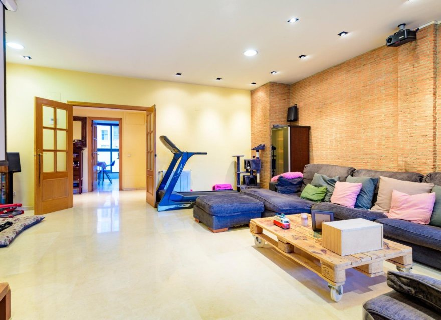 Перепродаж - Апартаменти - Valencia - Кампанар