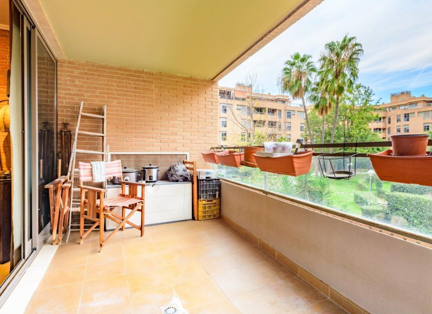 Перепродаж - Апартаменти - Valencia - Кампанар