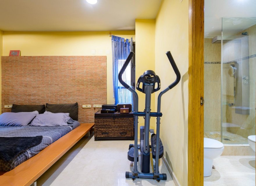 Перепродаж - Апартаменти - Valencia - Кампанар