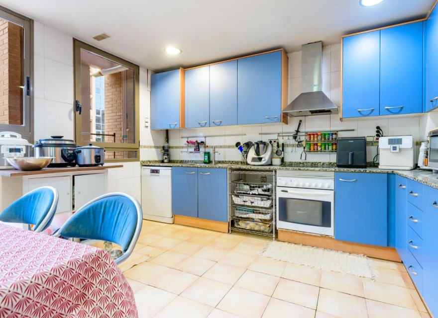 Перепродаж - Апартаменти - Valencia - Кампанар