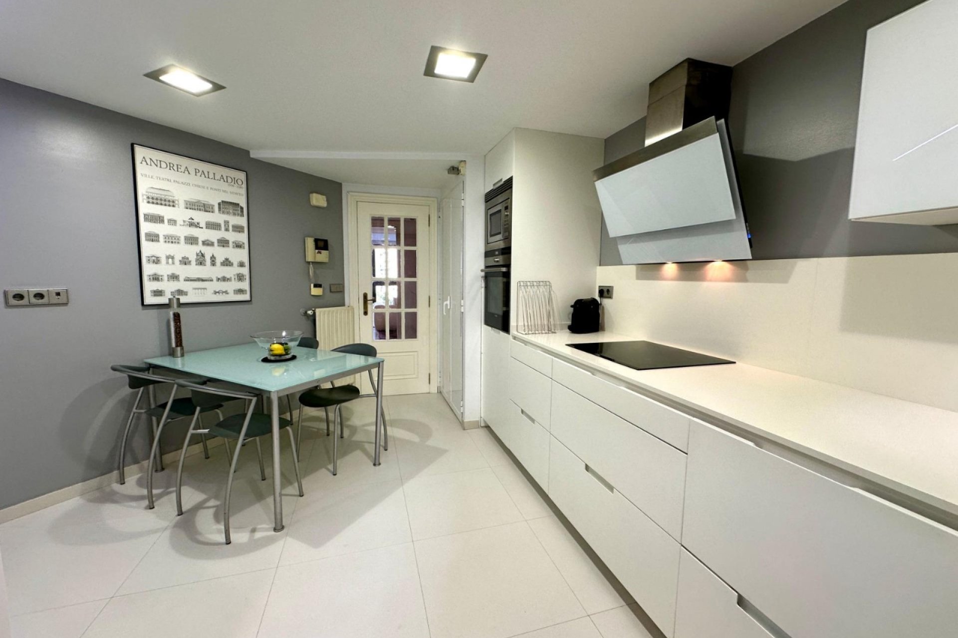 Перепродаж - Апартаменти - Valencia - La Alameda