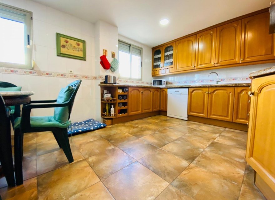 Перепродаж - Апартаменти - Valencia - Nou Campanar