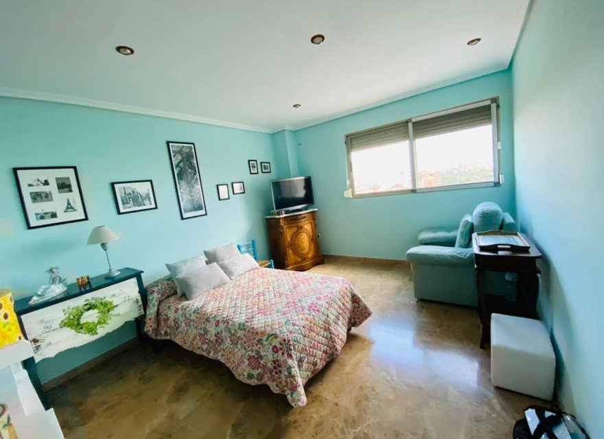 Перепродаж - Апартаменти - Valencia - Nou Campanar