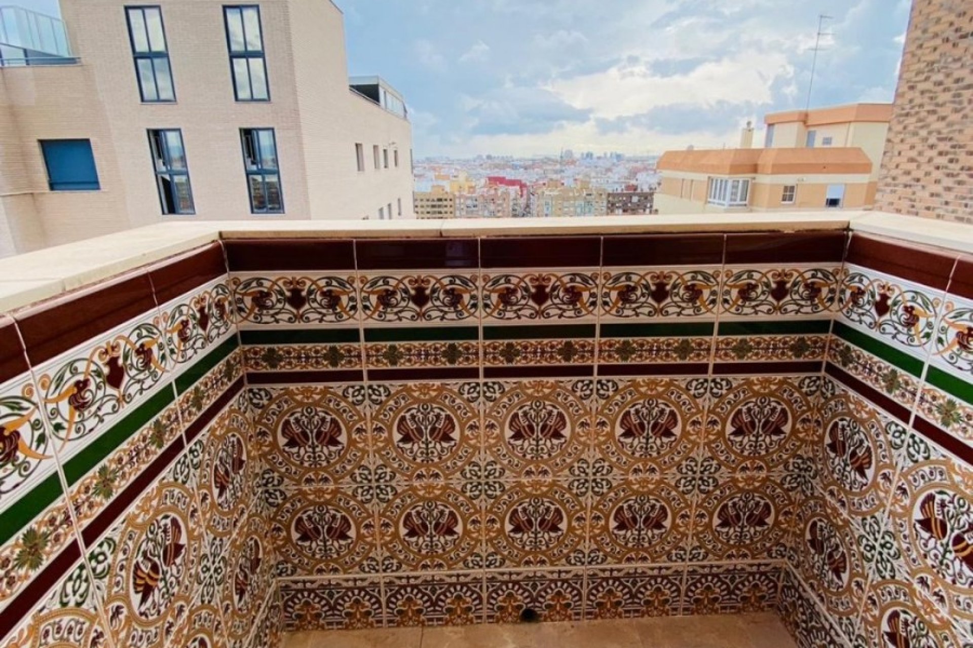 Перепродаж - Апартаменти - Valencia - Nou Campanar