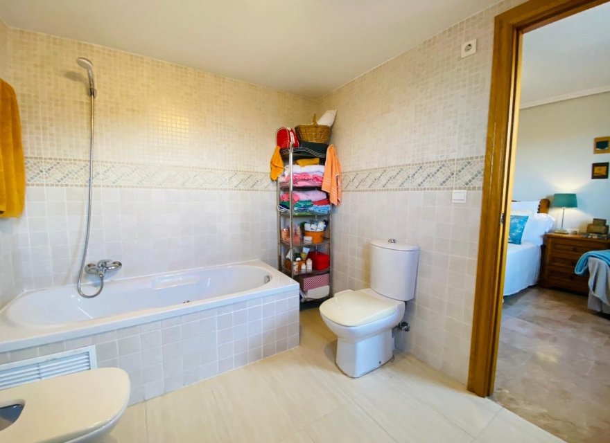 Перепродаж - Апартаменти - Valencia - Nou Campanar