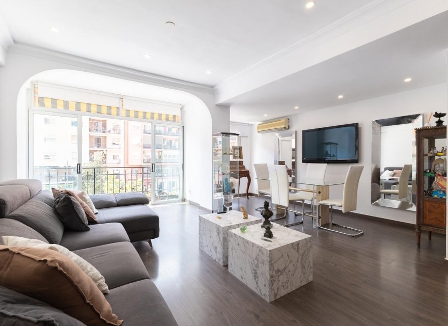 Перепродаж - Апартаменти - Valencia - Quatre Carreres