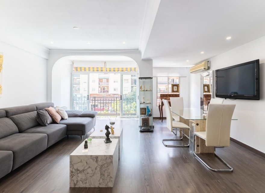 Перепродаж - Апартаменти - Valencia - Quatre Carreres