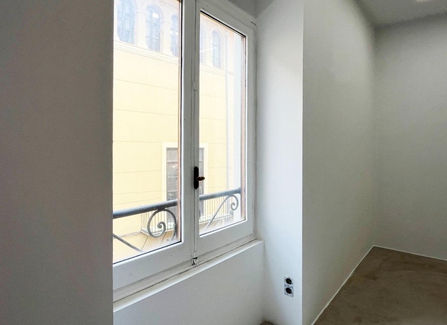 Перепродаж - Апартаменти - Valencia