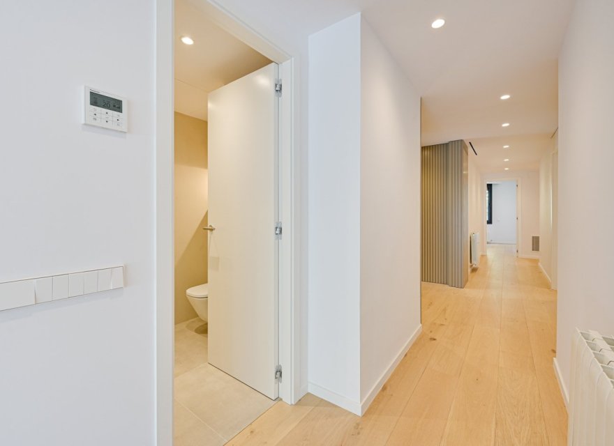 Перепродаж - Апартаменти - Zona Alta - 