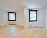 Перепродаж - Апартаменти - Zona Alta - 